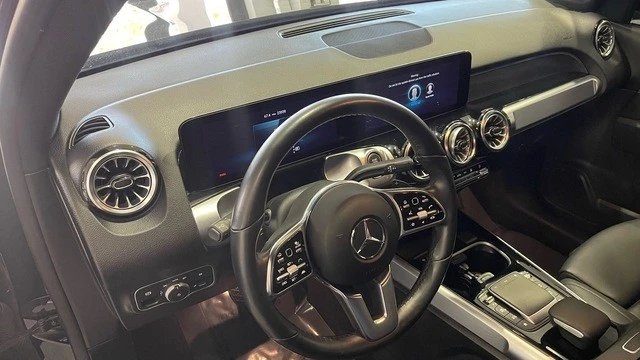 2023 Mercedes-Benz EQB - Image 28 of 31