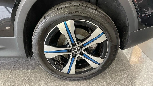 2023 Mercedes-Benz EQB - Image 24 of 31