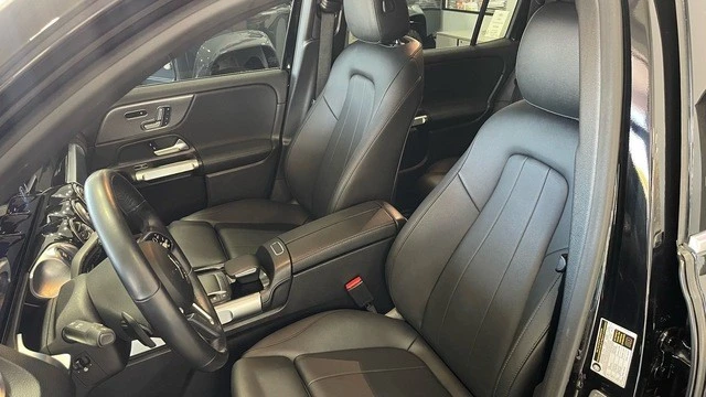 2023 Mercedes-Benz EQB - Image 29 of 31