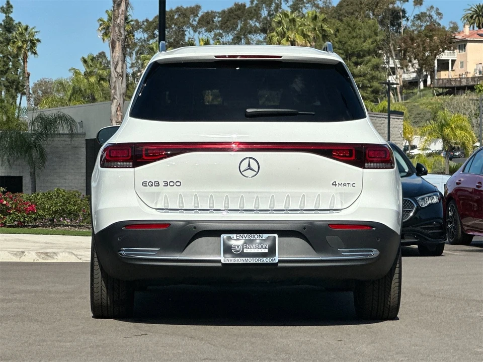 2023 Mercedes-Benz EQB - Image 4 of 12