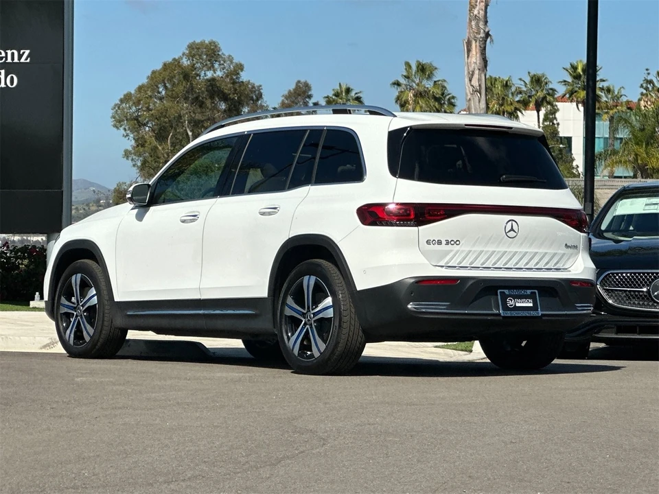 2023 Mercedes-Benz EQB - Image 5 of 12