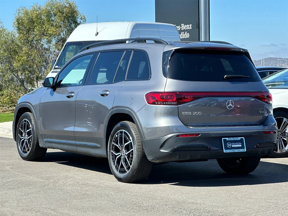 2023 Mercedes-Benz EQB - Image 5 of 12