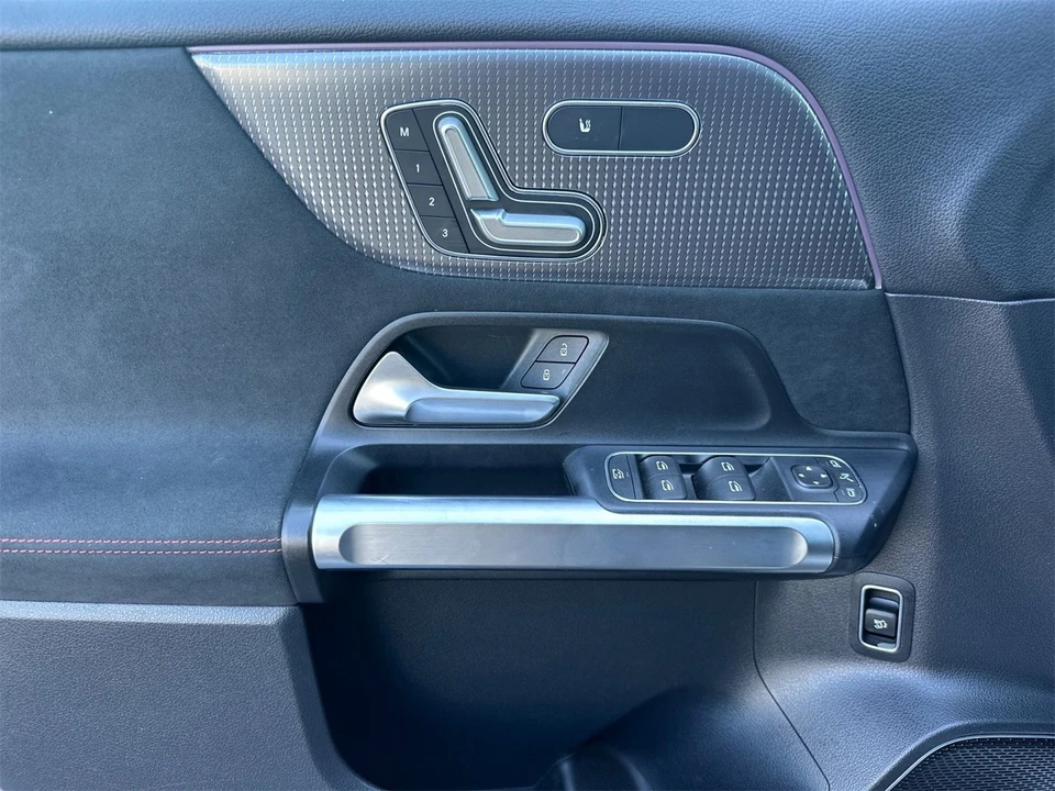 2023 Mercedes-Benz EQB - Image 12 of 12