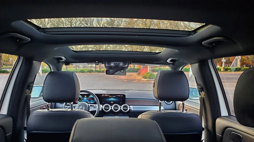 2023 Mercedes-Benz EQB - Image 13 of 17