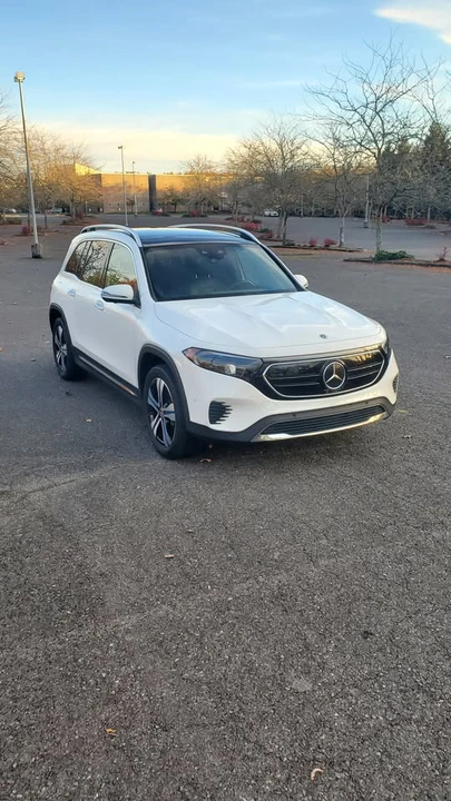 2023 Mercedes-Benz EQB - Image 2 of 17