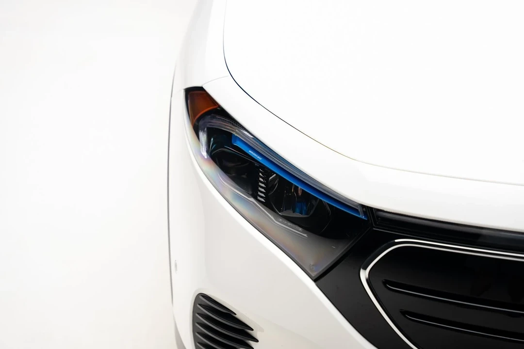 2023 Mercedes-Benz EQB - Image 11 of 21