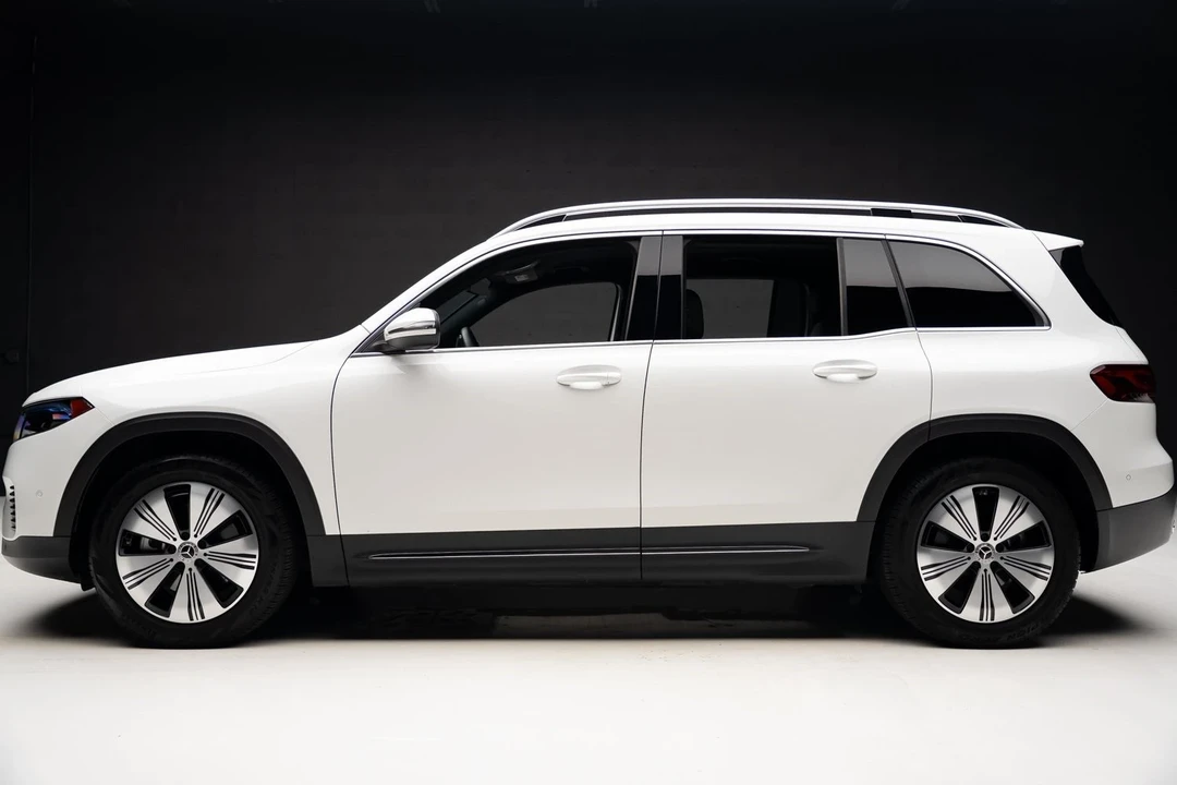 2023 Mercedes-Benz EQB - Image 17 of 21
