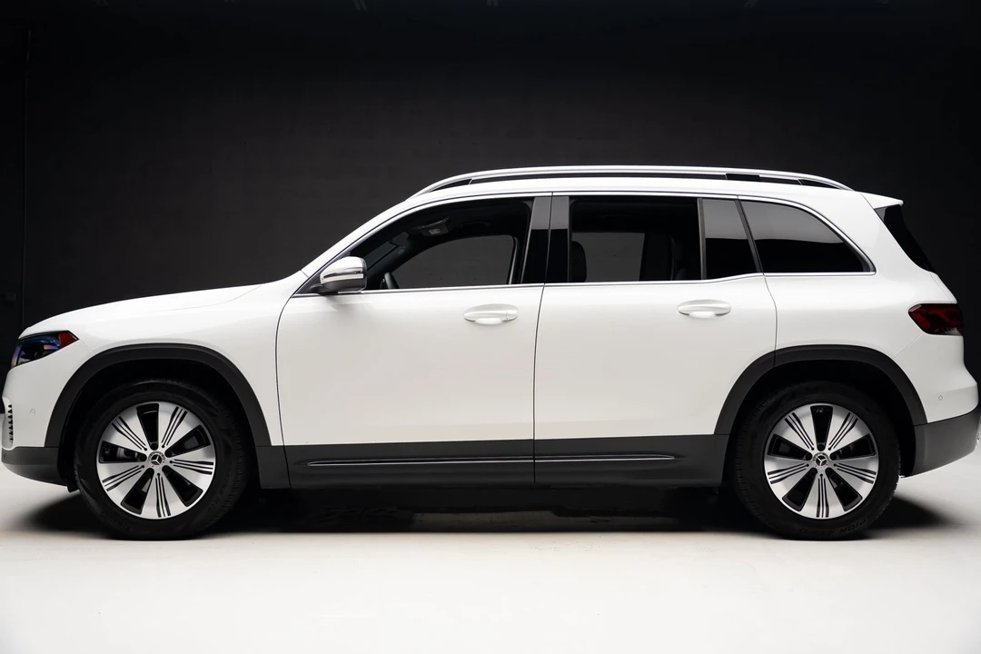 2023 Mercedes-Benz EQB - Image 17 of 21