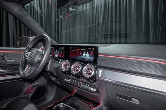 2023 Mercedes-Benz EQB - Image 15 of 21