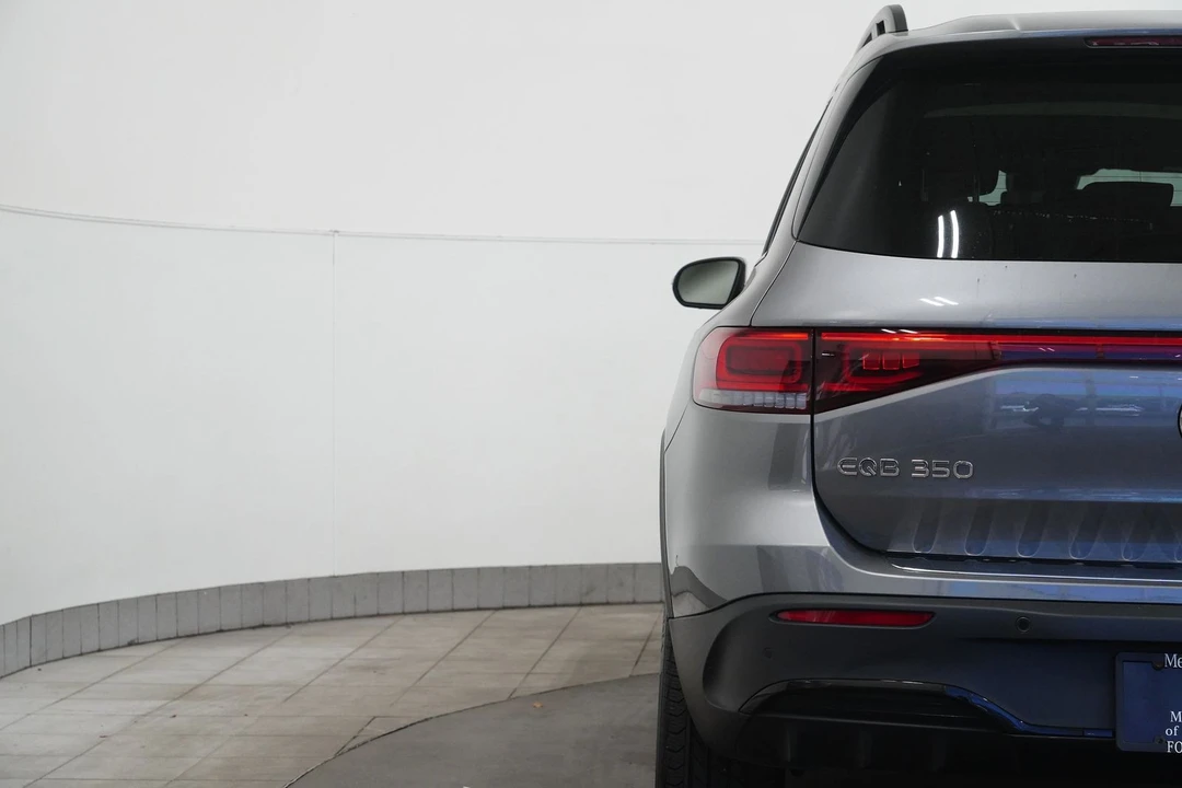 2023 Mercedes-Benz EQB - Image 11 of 12