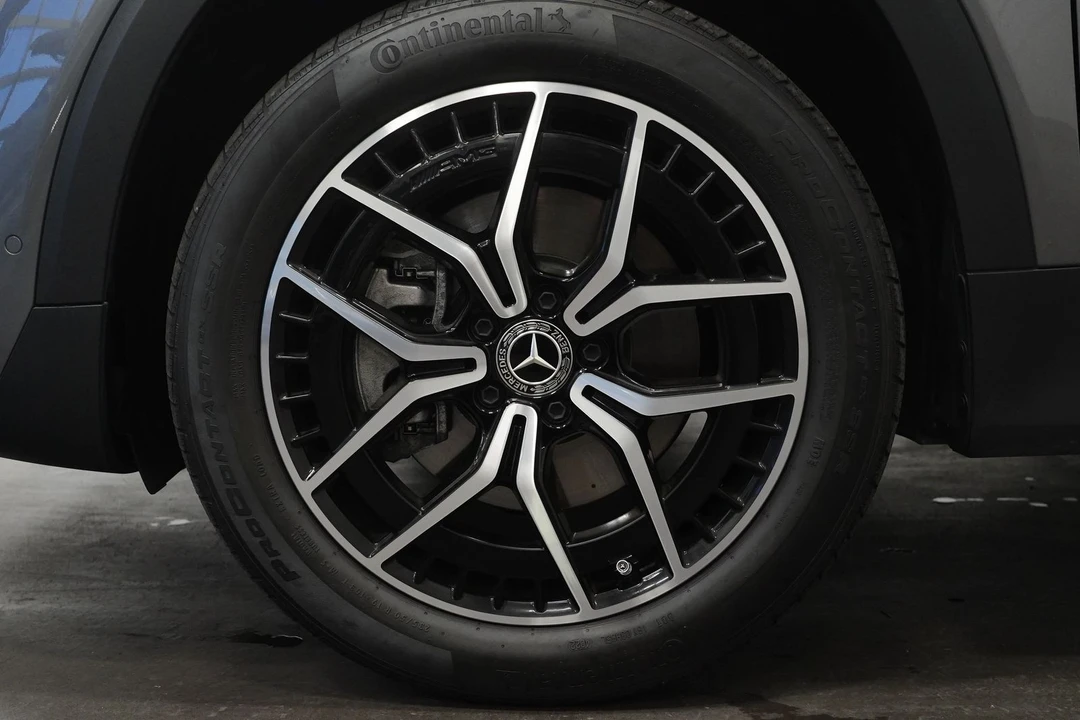 2023 Mercedes-Benz EQB - Image 10 of 12