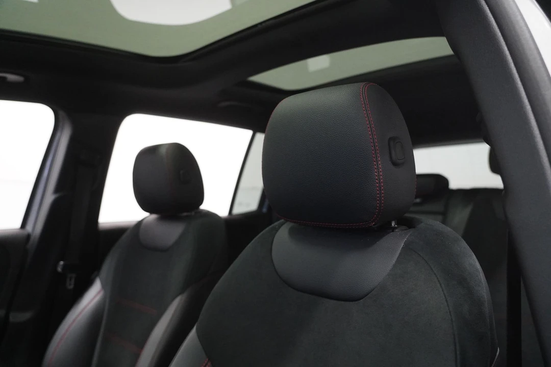 2023 Mercedes-Benz EQB - Image 13 of 21