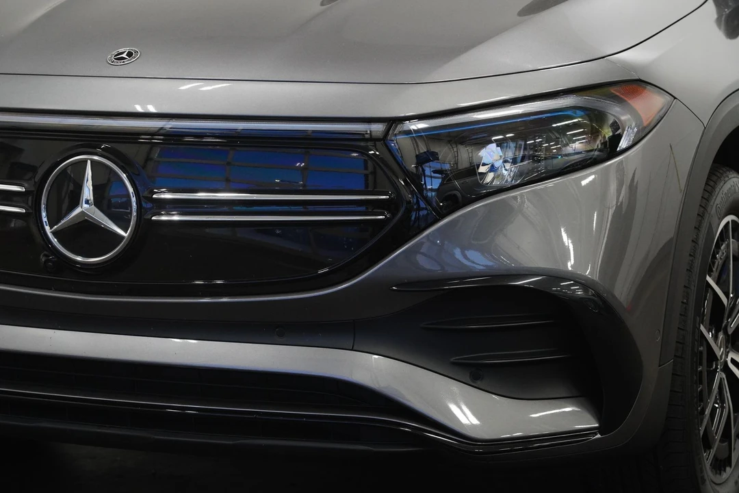 2023 Mercedes-Benz EQB - Image 8 of 12