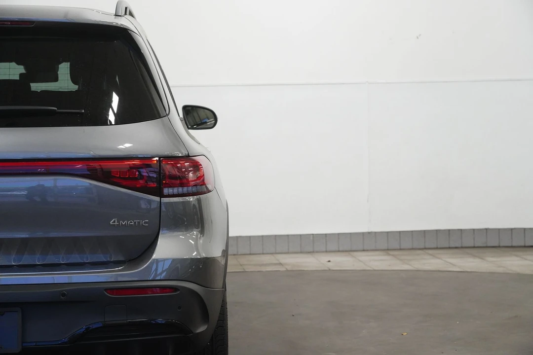 2023 Mercedes-Benz EQB - Image 12 of 12