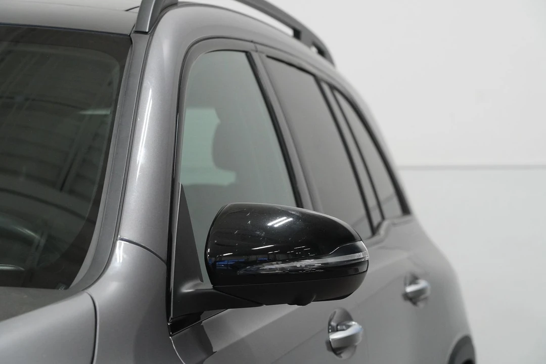 2023 Mercedes-Benz EQB - Image 9 of 12