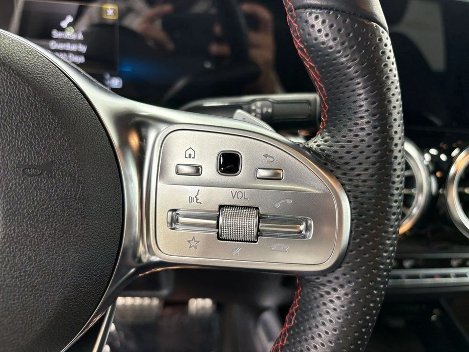 2023 Mercedes-Benz EQB - Image 13 of 21