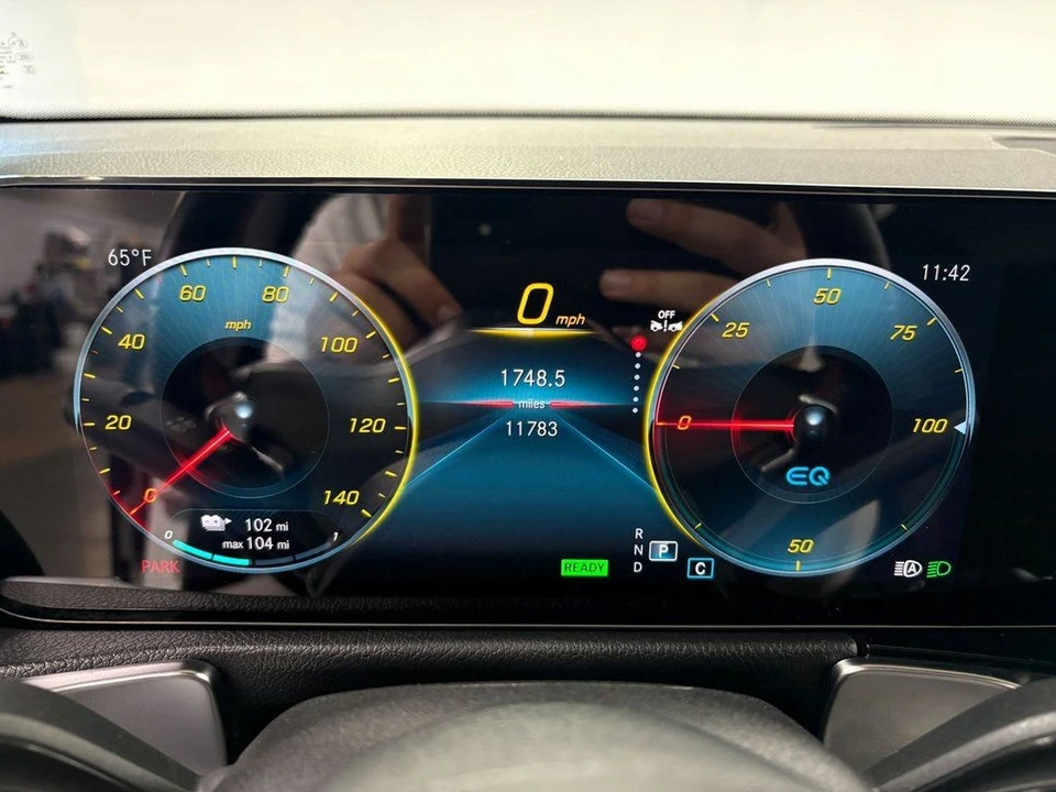 2023 Mercedes-Benz EQB - Image 14 of 21