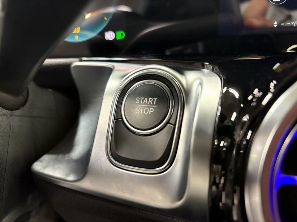 2023 Mercedes-Benz EQB - Image 16 of 21