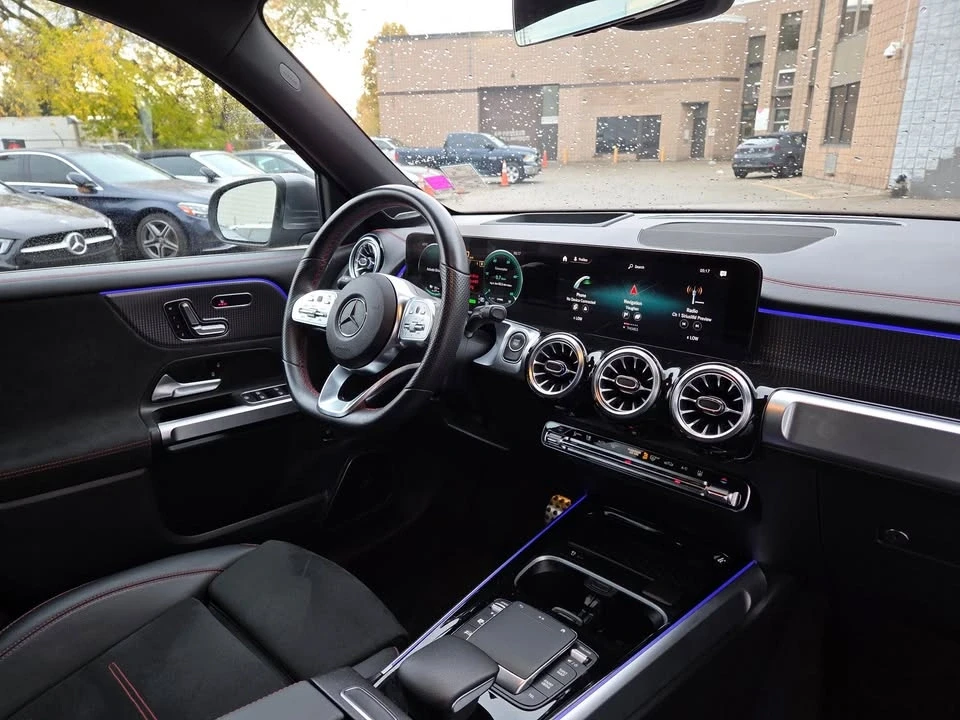 2023 Mercedes-Benz EQB - Image 8 of 18