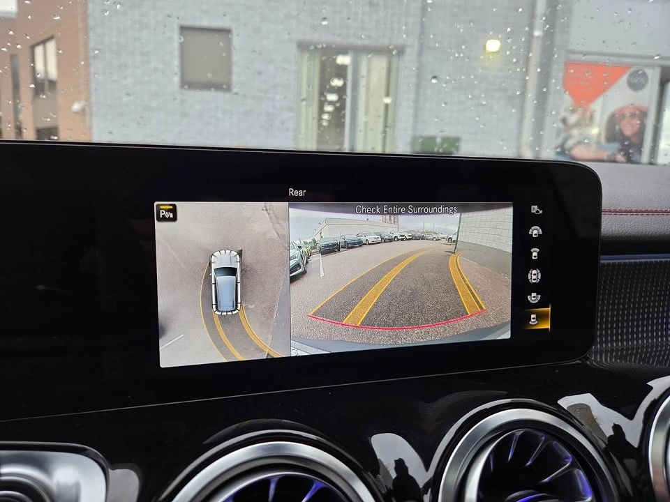 2023 Mercedes-Benz EQB - Image 16 of 18