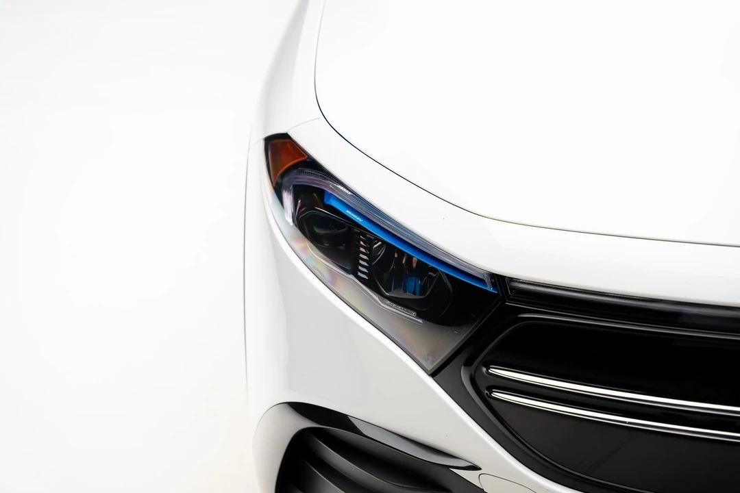 2023 Mercedes-Benz EQB - Image 11 of 21