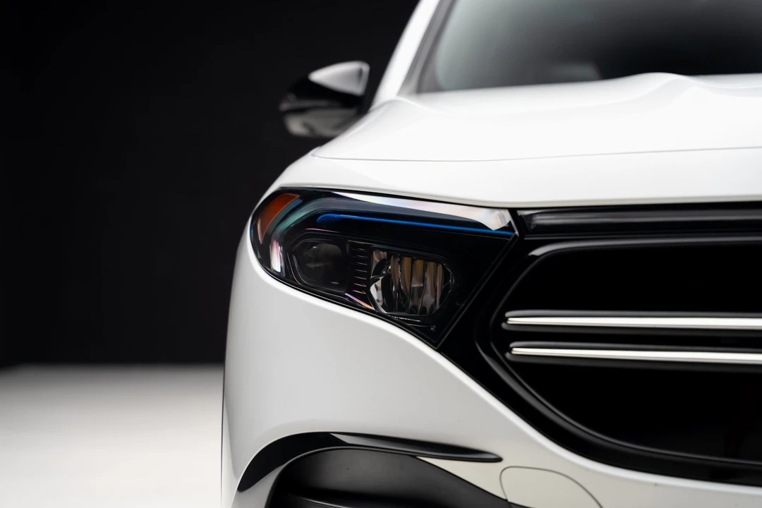 2023 Mercedes-Benz EQB - Image 8 of 21