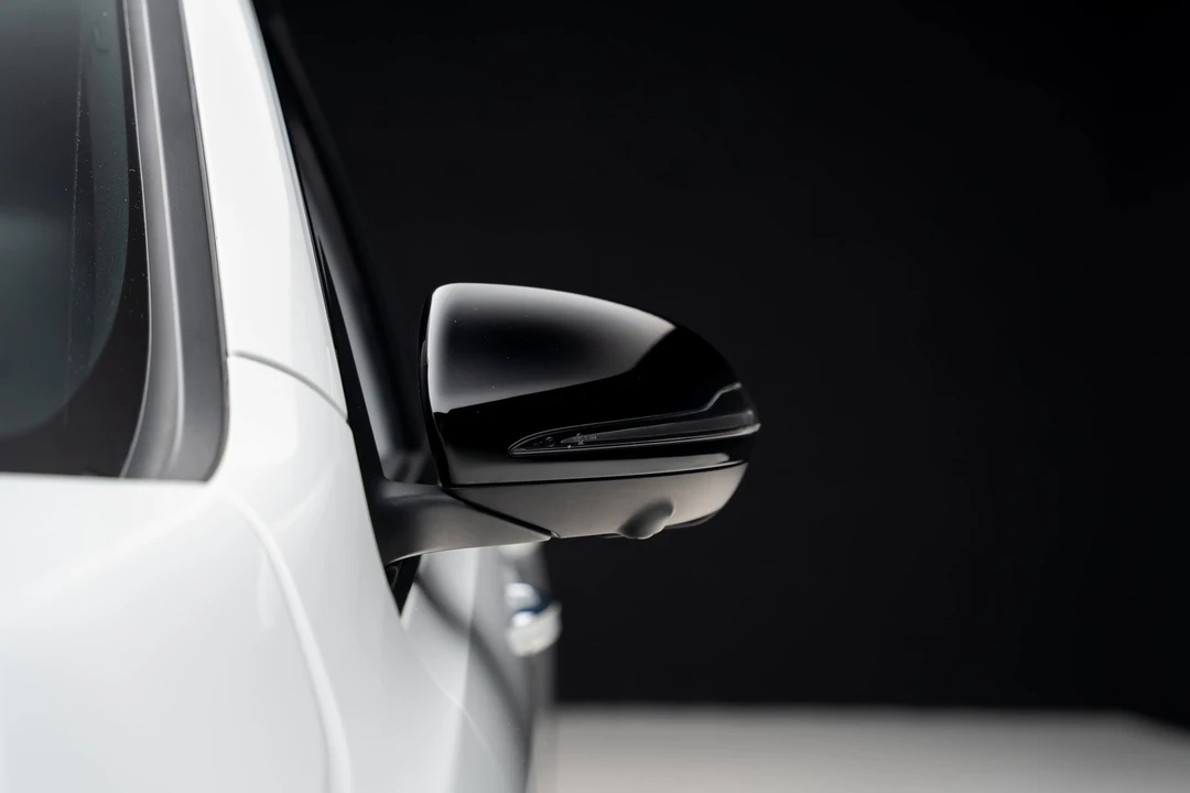 2023 Mercedes-Benz EQB - Image 15 of 21