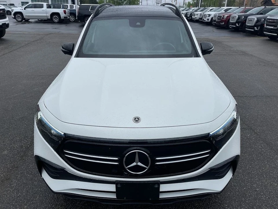 2023 Mercedes-Benz EQB - Image 8 of 12