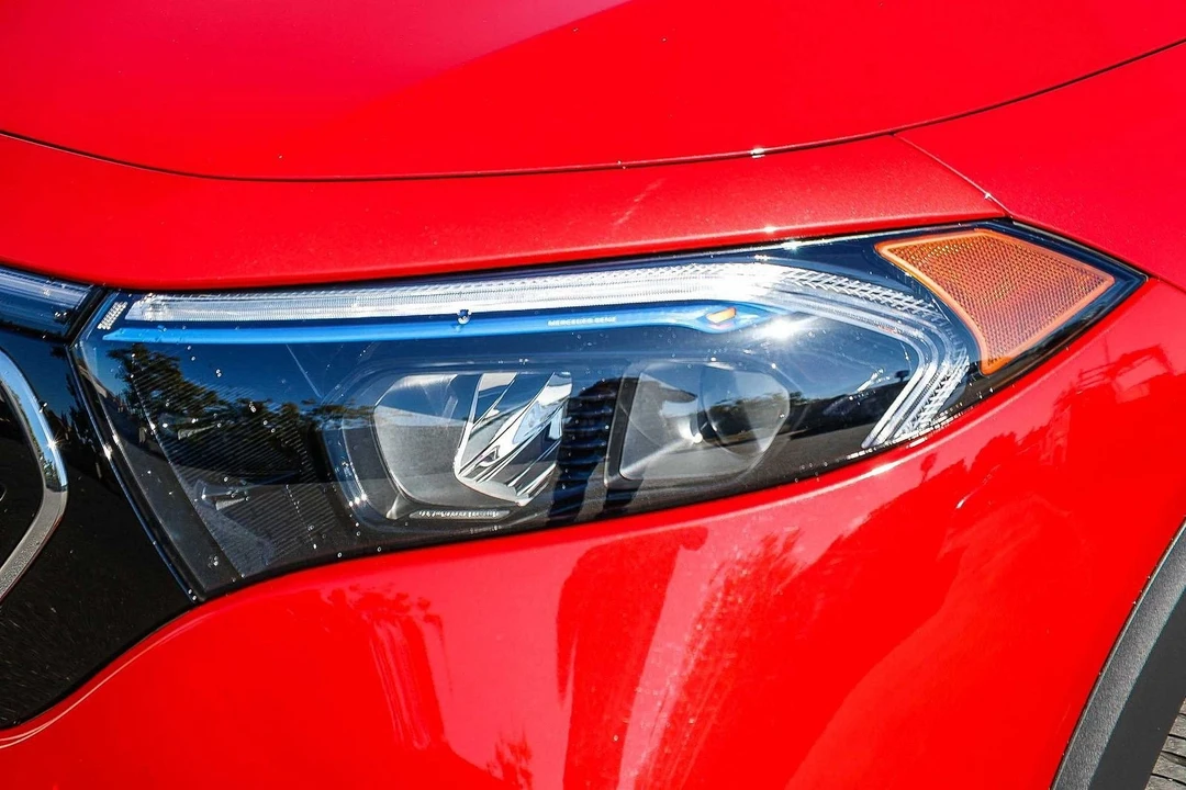2023 Mercedes-Benz EQB - Image 7 of 12