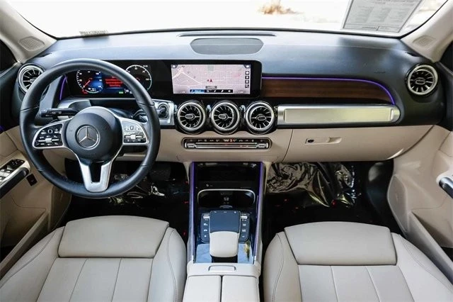 2023 Mercedes-Benz EQB - Image 10 of 12