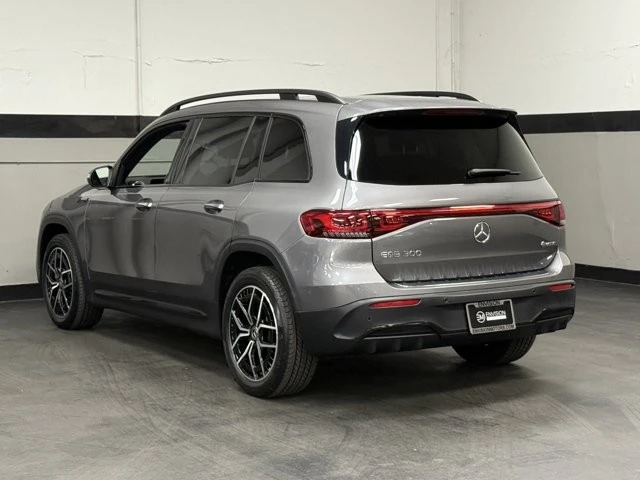 2023 Mercedes-Benz EQB - Image 10 of 12