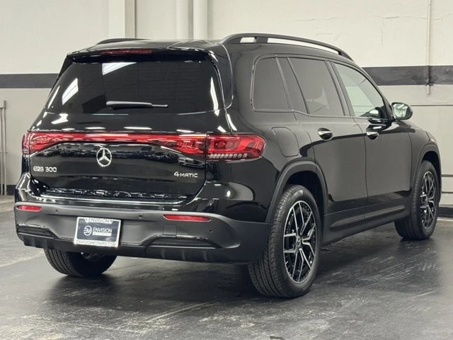 2023 Mercedes-Benz EQB - Image 10 of 12