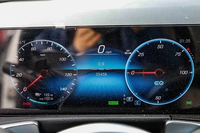 2023 Mercedes-Benz EQB - Image 6 of 12