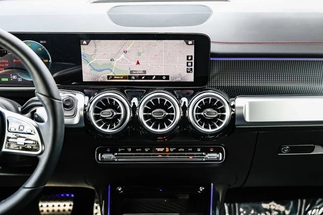 2023 Mercedes-Benz EQB - Image 11 of 12