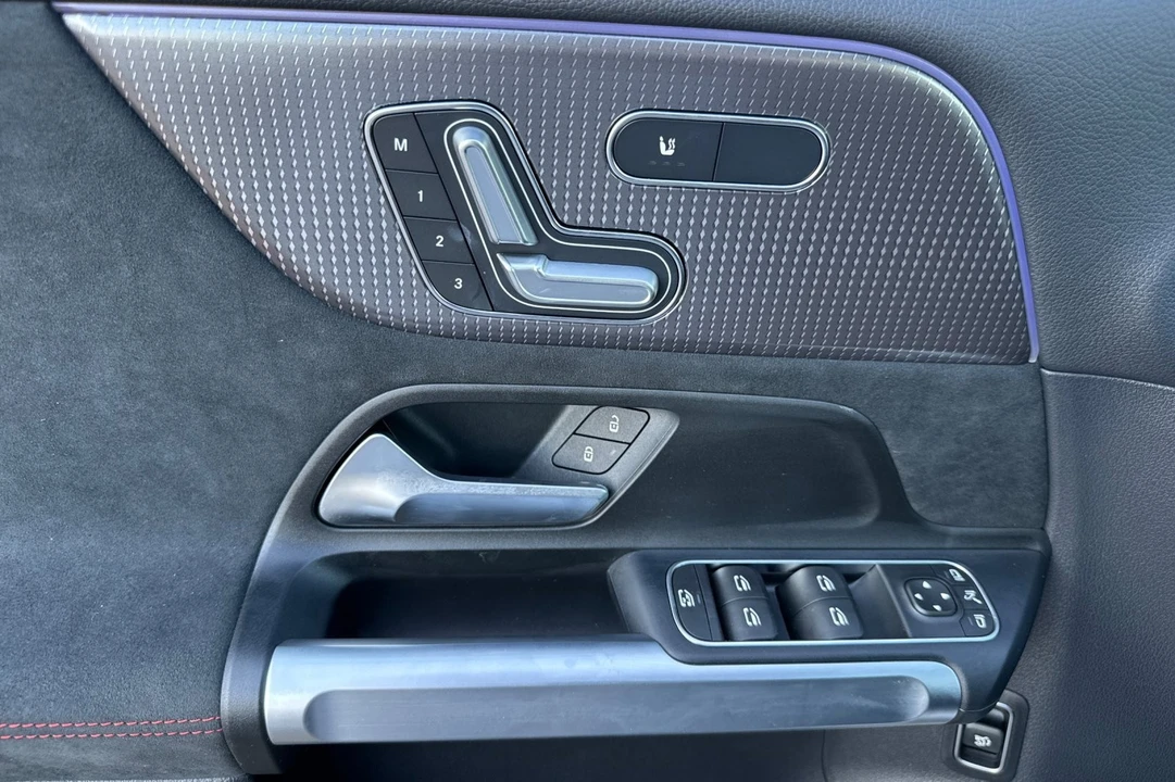 2023 Mercedes-Benz EQB - Image 12 of 12