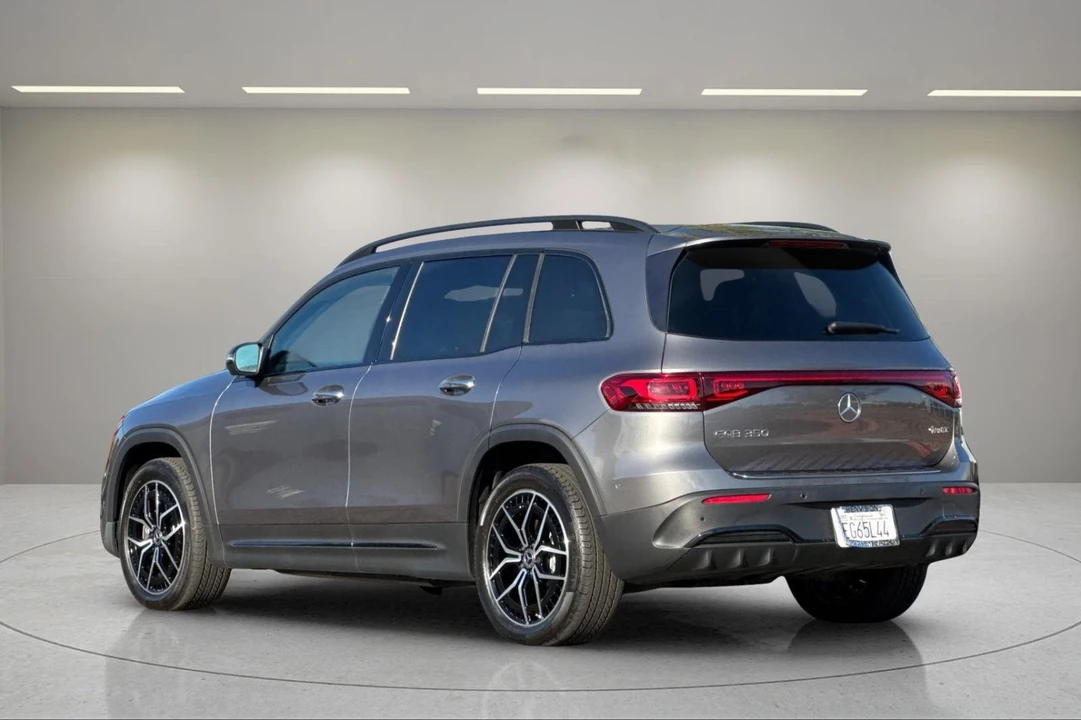2023 Mercedes-Benz EQB - Image 6 of 12