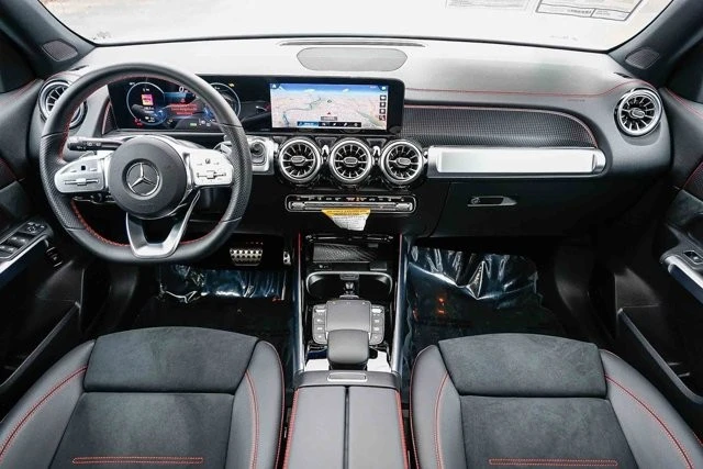2023 Mercedes-Benz EQB - Image 10 of 12