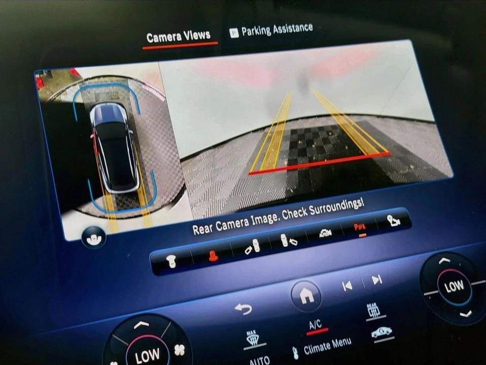 2023 Mercedes-Benz EQS - Image 13 of 19