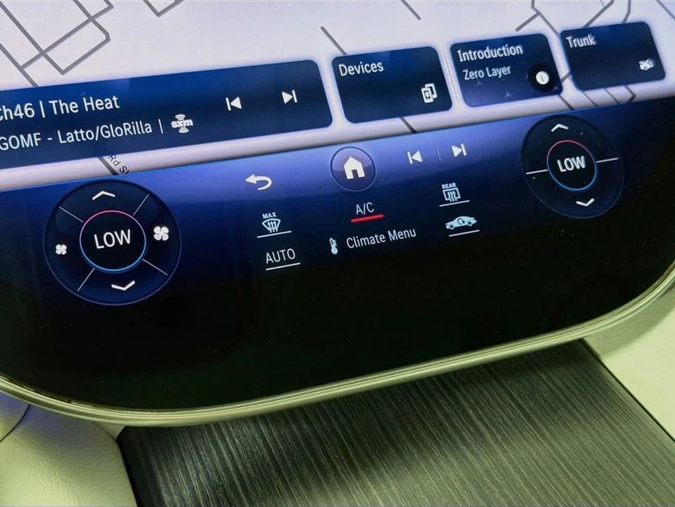 2023 Mercedes-Benz EQS - Image 15 of 19