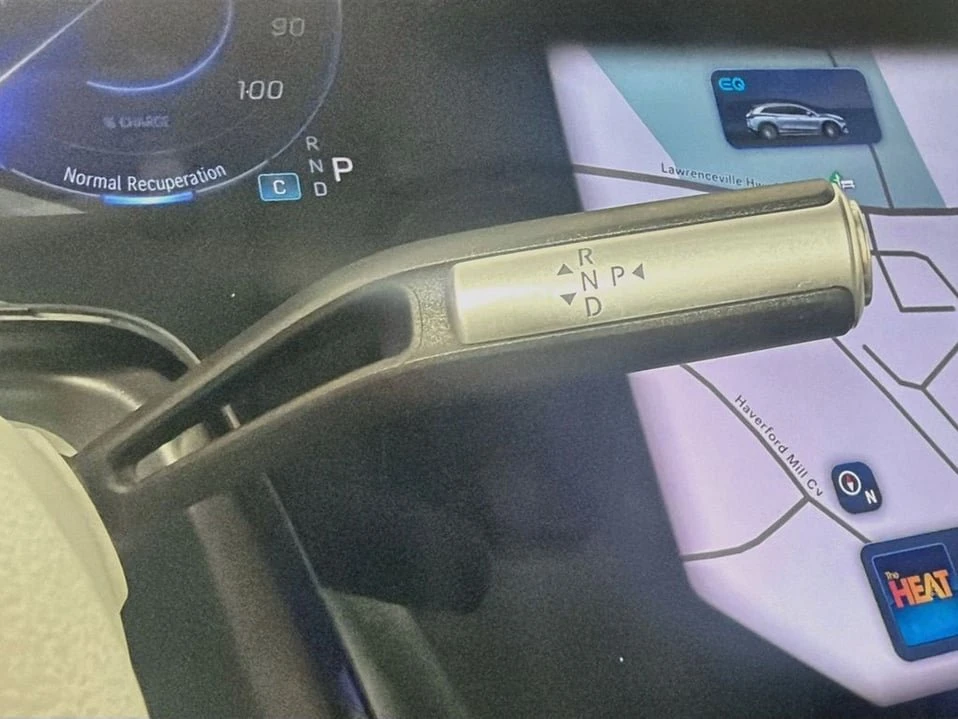 2023 Mercedes-Benz EQS - Image 18 of 19