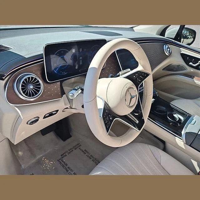 2023 Mercedes-Benz EQS - Image 10 of 12
