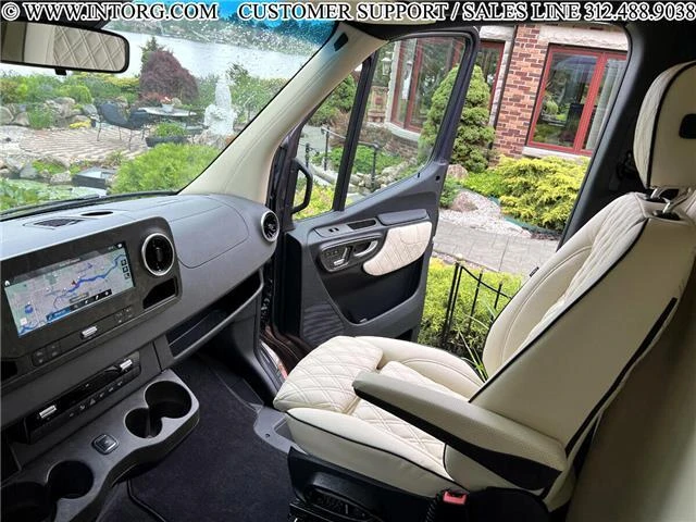 2023 Mercedes-Benz VS30 Sprinter - Image 8 of 12