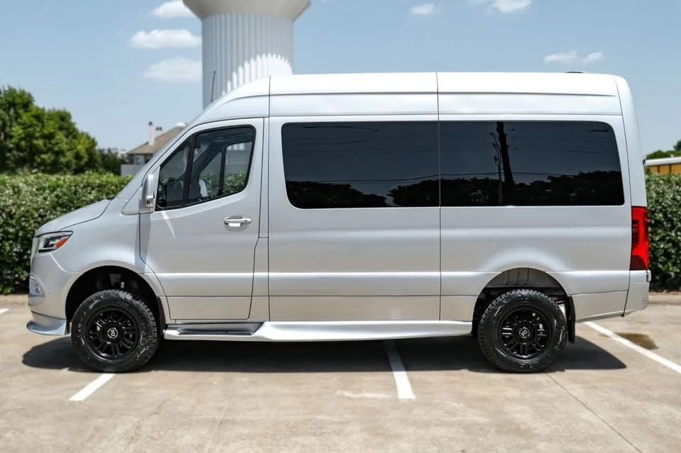 2023 Mercedes-Benz VS30 Sprinter - Image 5 of 20