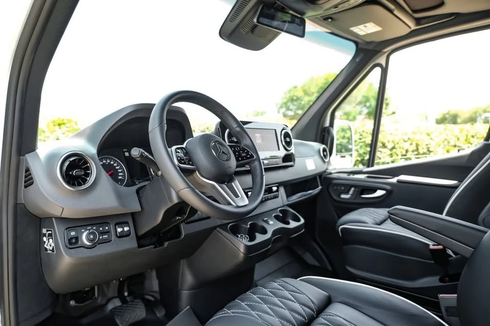 2023 Mercedes-Benz VS30 Sprinter - Image 7 of 20