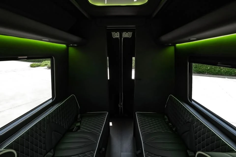 2023 Mercedes-Benz VS30 Sprinter - Image 15 of 20