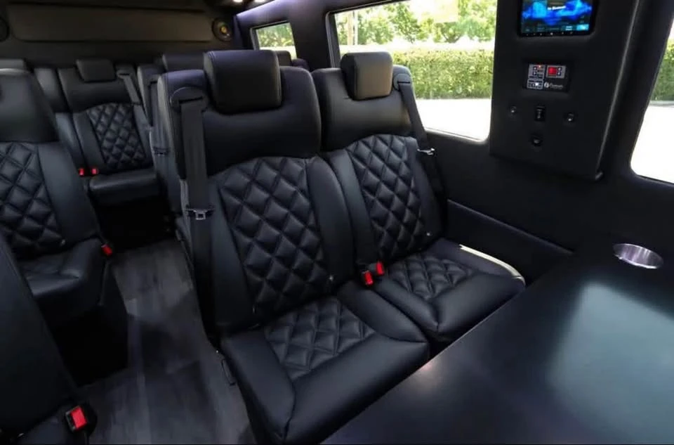 2023 Mercedes-Benz VS30 Sprinter - Image 8 of 8