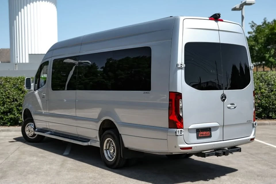 2023 Mercedes-Benz VS30 Sprinter - Image 6 of 20