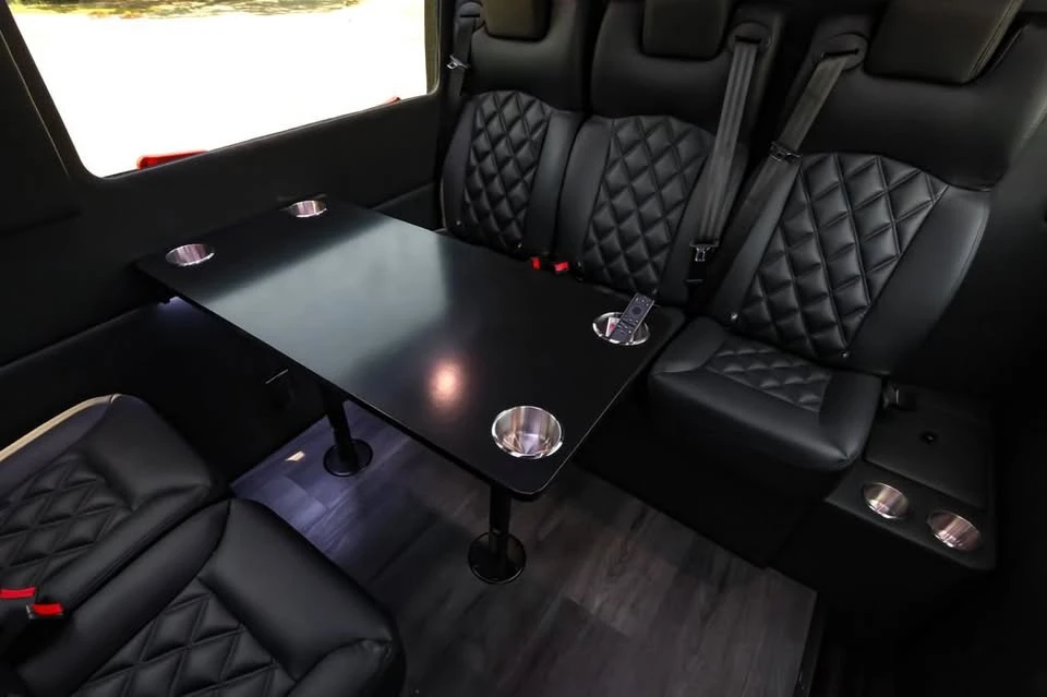 2023 Mercedes-Benz VS30 Sprinter - Image 17 of 20