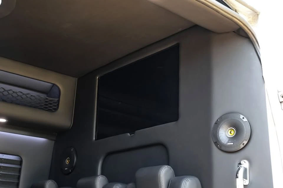 2023 Mercedes-Benz VS30 Sprinter - Image 11 of 20