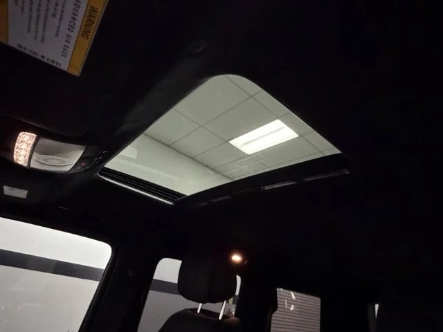 2023 Mercedes-Benz - Image 27 of 31